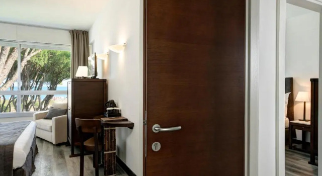 Трёхместный номер Executive Bellevue Hotel & Resort