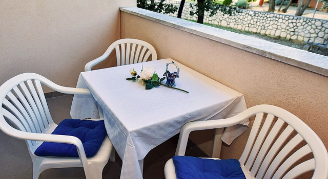 Студия Apartments Mandre near sea