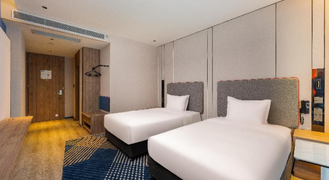 Двухместный номер Standard Holiday Inn Express Xian Guangyuntan by IHG