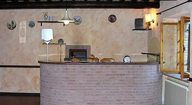 La Brombolona, Rezervovat Hotel Urbino 