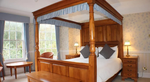 Номер Luxury Rose in Vale Country House Hotel
