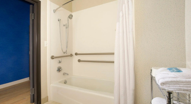 Номер Standard Holiday Inn Express & Suites Charlottesville - Ruckersville by IHG