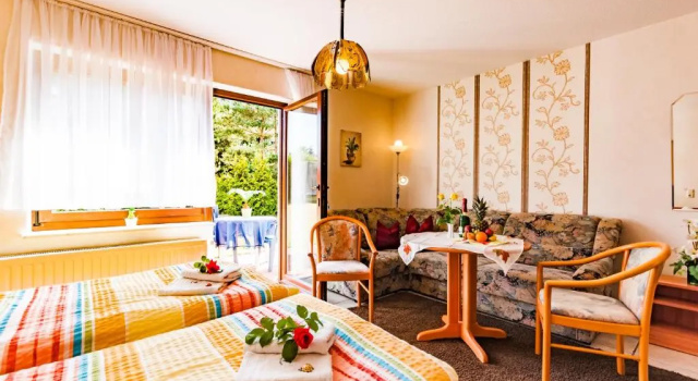 Pension Fischerhaus, Rezervasyon Misafirhane Usedom otoparklı oteller, Otopark