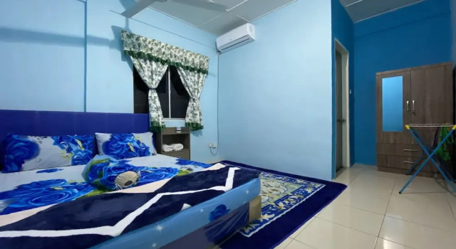 Апартаменты OYO 90198 Aleesya Homestay