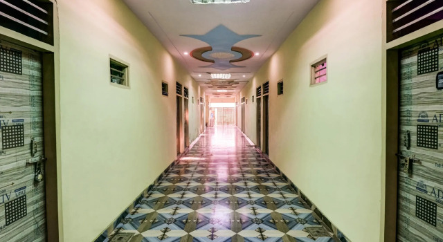 OYO Flagship 82264 Hariom guest house