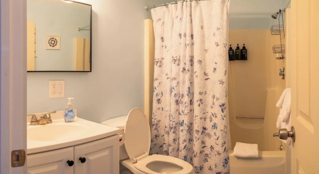 Апартаменты Comfort Beautiful Apartments in Thorsen Road Maine