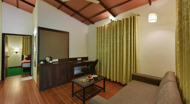 Полулюкс Silvanus Forest Retreat Alibaug