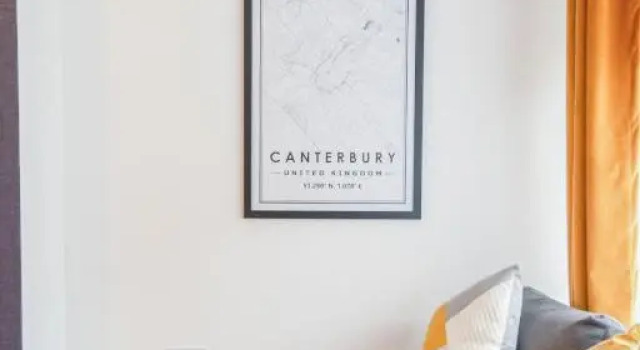 THE QUINTON - LONG STAY OFFER - FREE Parking, Varaa Hotelli Canterbury Kent