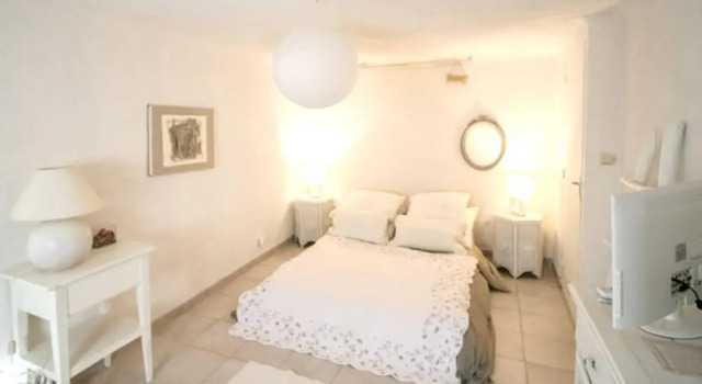 Villa With 4 Bedrooms in Lambesc, With Private Pool, Enclosed Garden and Wifi - 30 km From the Beach, Забронировать Вилла Ламбеск Буш-дю-Рон