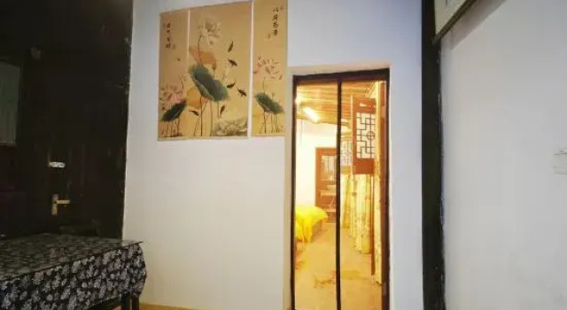 Люкс Comfort Hongcun Songhetang Inn