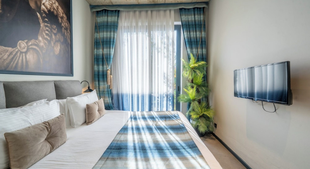 Номер Standard с красивым видом из окна Sandora Boutique Hotel