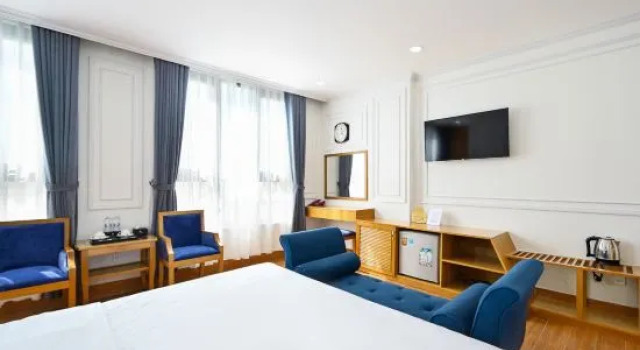 Люкс с видом на город Vivian Airport Hotel Saigon