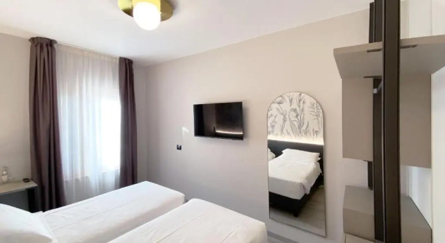 Номер Standard Hotel Astoria