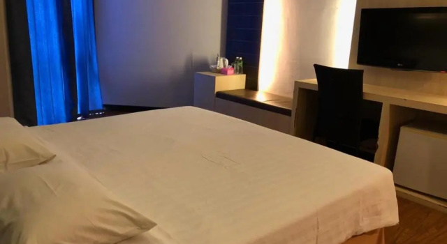 Deluxe Dvoulůžkový s manželskou postelí pokoj Garden View Hotel