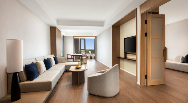 Люкс c 1 комнатой с видом на озеро Crowne Plaza Xiangyang Fuchun Lakeside