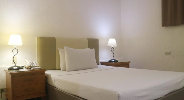 Номер Standard Las Palmas Hotel de Manila