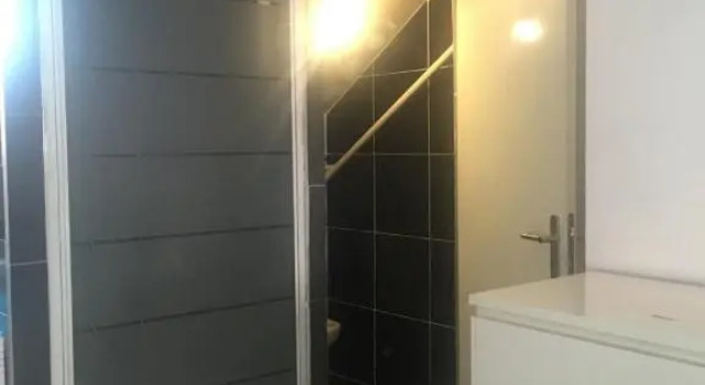 Апартаменты Room near the center with bathroom and kitchen