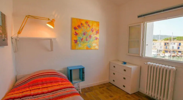 Modern Apartment in Port Grimaud Near the Beach