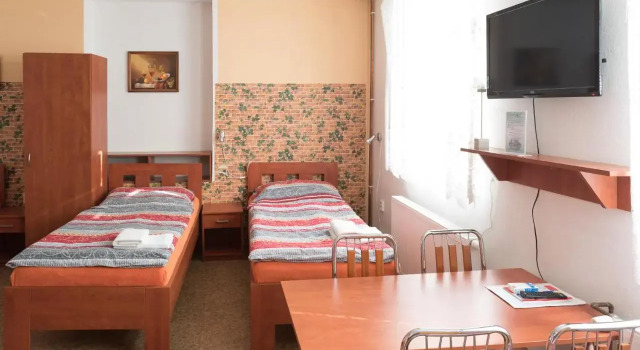 Penzion Lihovar, Rezerwuj Hotel Hotele w Central Bohemia z parkingiem, Parking