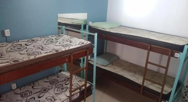 Кровать в общем номере (мужской номер) Hostel FreeWay