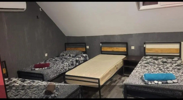 Kiev Hotel, Забронировать Отель Чугурети Тбилиси, рядом с Tеатр имени Марджанишвили