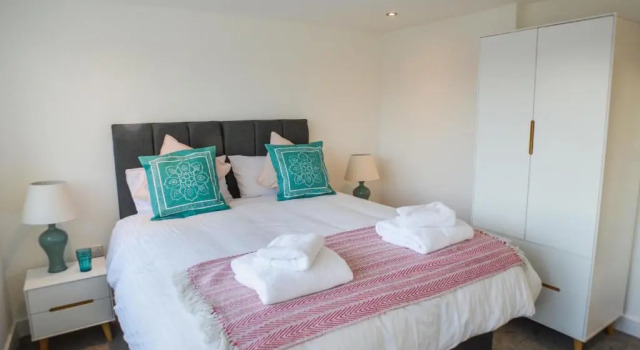 Anstey Heights Apartments