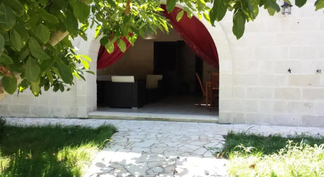 Masseria Pesco, Забронировать Отель Отели Уджано-ла-Кьеза с парковкой, Парковка