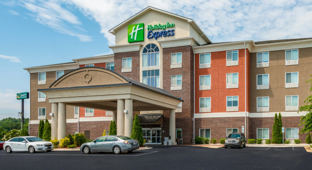 Holiday Inn Express Hotel and Suites Statesville by IHG