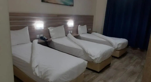 Трёхместный номер Standard с частичным видом на море La Riva Hotel