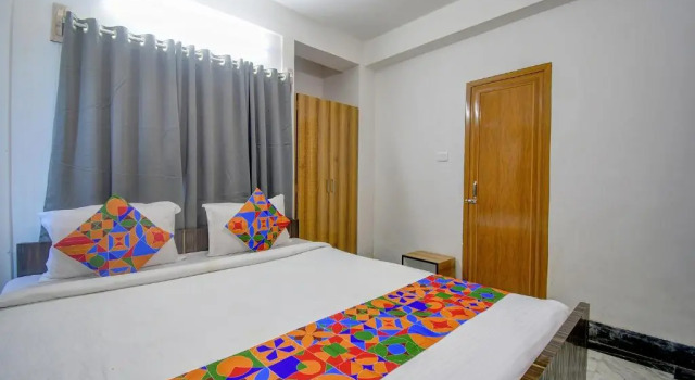 Номер Deluxe FabHotel Amar Raj Villa