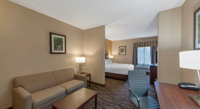 Двухместный люкс Best Western Plus Russellville Hotel & Suites