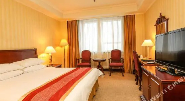 Люкс Deluxe с видом на реку Binjiang International Hotel