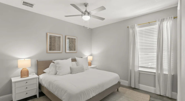 Canopy Cove Stunning 2BR Apt Heart of Downtown, Rezerwuj Apartament Safety Harbor Pinellas County, w pobliżu Ruth Eckerd Hall