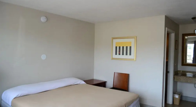Двухместный люкс Harmony Inn and Suites