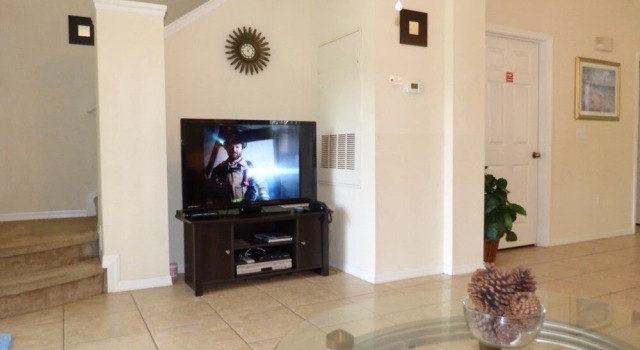 EI033OR - 3 bed townhouse close to Disney