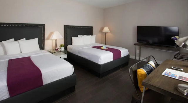 Четырёхместный номер Standard Hotel Iris - San Diego