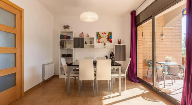 Casa Lourdes, Забронировать Отель Отели провинции Барселоны с парковкой, Парковка
