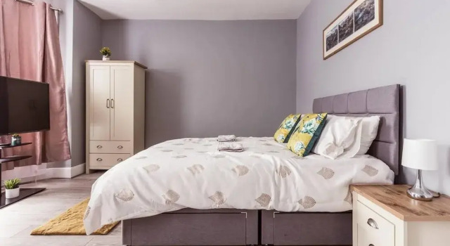 Коттедж North Central London House/ Sleeps8/garden/wifi