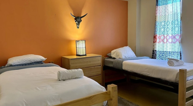 6 Beds Downtown Apt Very Quick Walk Everywhere
