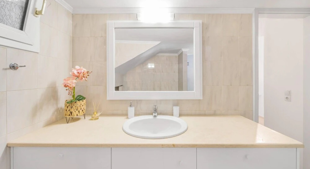 Люкс Luxury с балконом Maela Luxury Suite