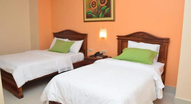 Hotel Perla Verde, Reserva ahora Hotel Esmeraldas Ruta del Sol