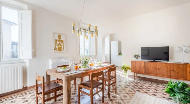 Casa Dante in Lucca With 3 Bedrooms and 2 Bathrooms