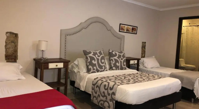 Четырёхместный номер Standard Hotel Galeria la Trinidad
