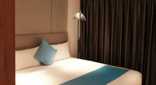 Двухместный семейный люкс с балконом и с видом на океан Golden Seagulls Hotel