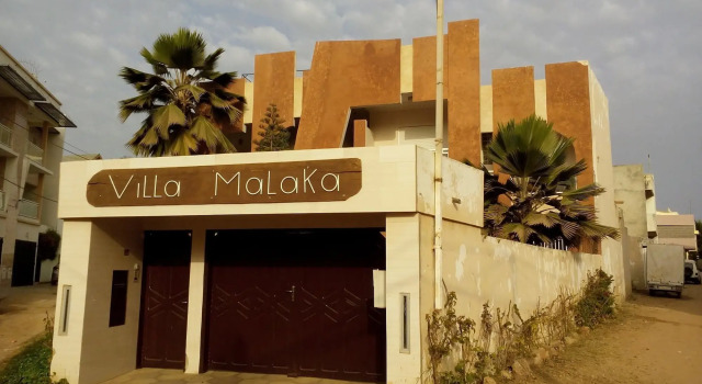 Villa Malaka, Book Villa Villaer i Dakar, Villa