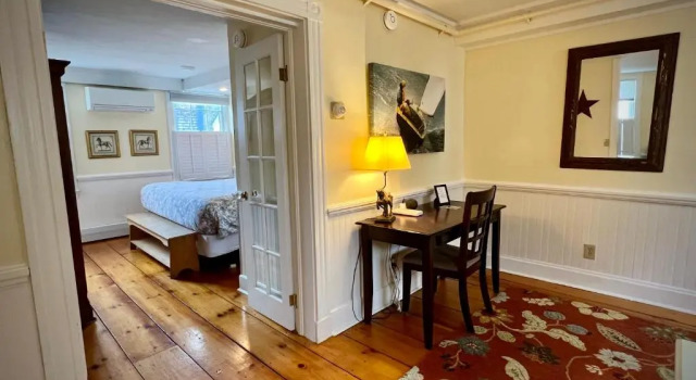 Коттедж Entire Private Historic Inn Downtown Newport