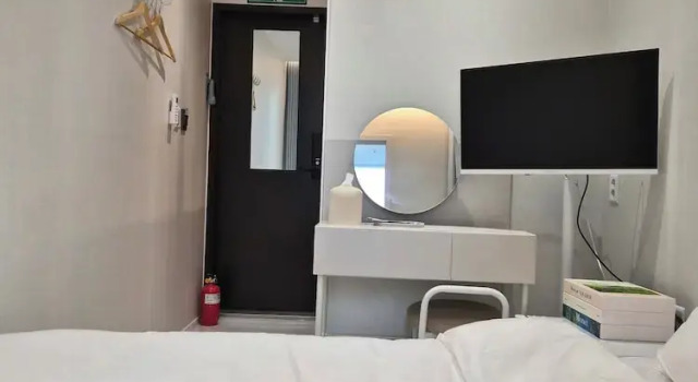 Двухместный номер Standard с балконом Stay Hello Hongdae Sinchon
