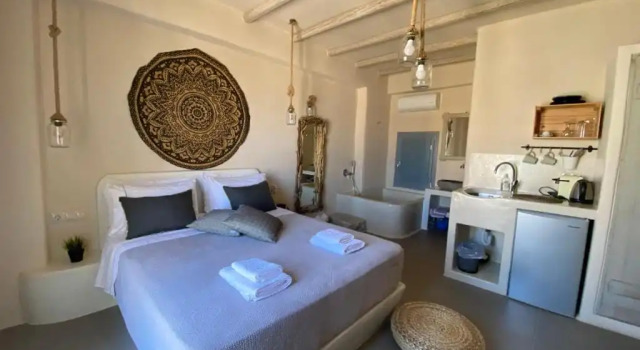 Двухместный номер Deluxe Ampelos Suites