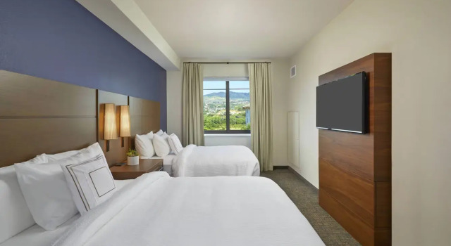 Двухместный люкс c 1 комнатой Residence Inn by Marriott Oahu Kapolei