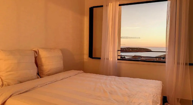 2br apartment with parking near Monaco, Book Lejlighed Lejligheder i Tiree Island, Lejlighed